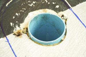 Comment déboucher un égout