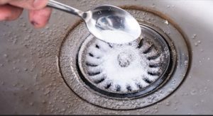 astuces pour déboucher une canalisation